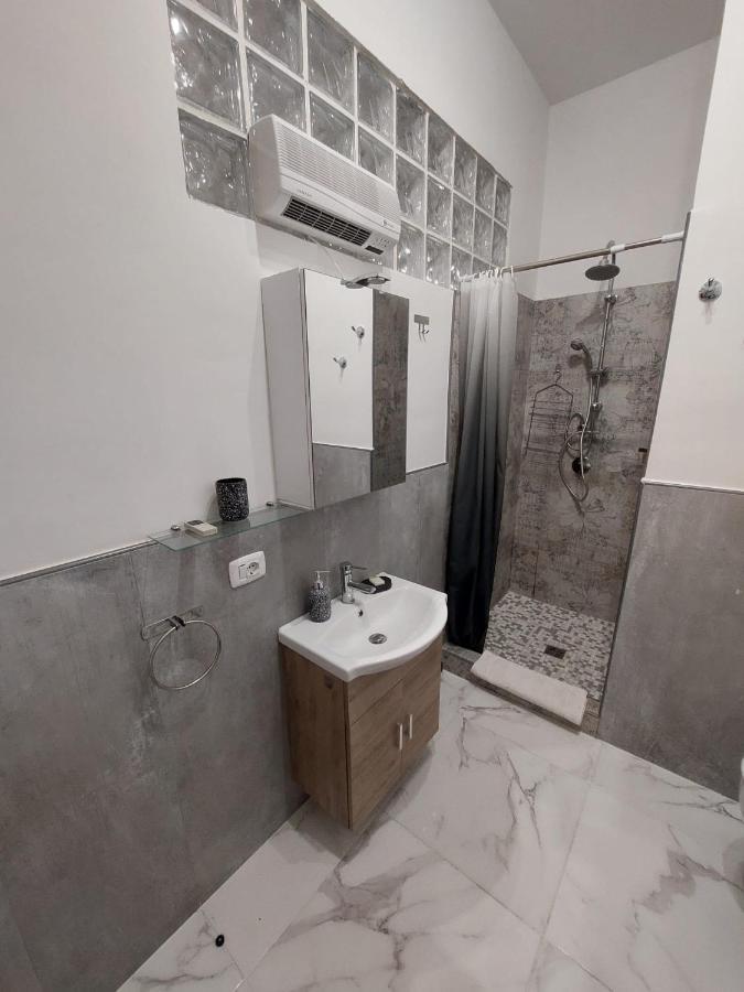 El Mar Casa Vacanza Lavinio Mare Anzio Luaran gambar